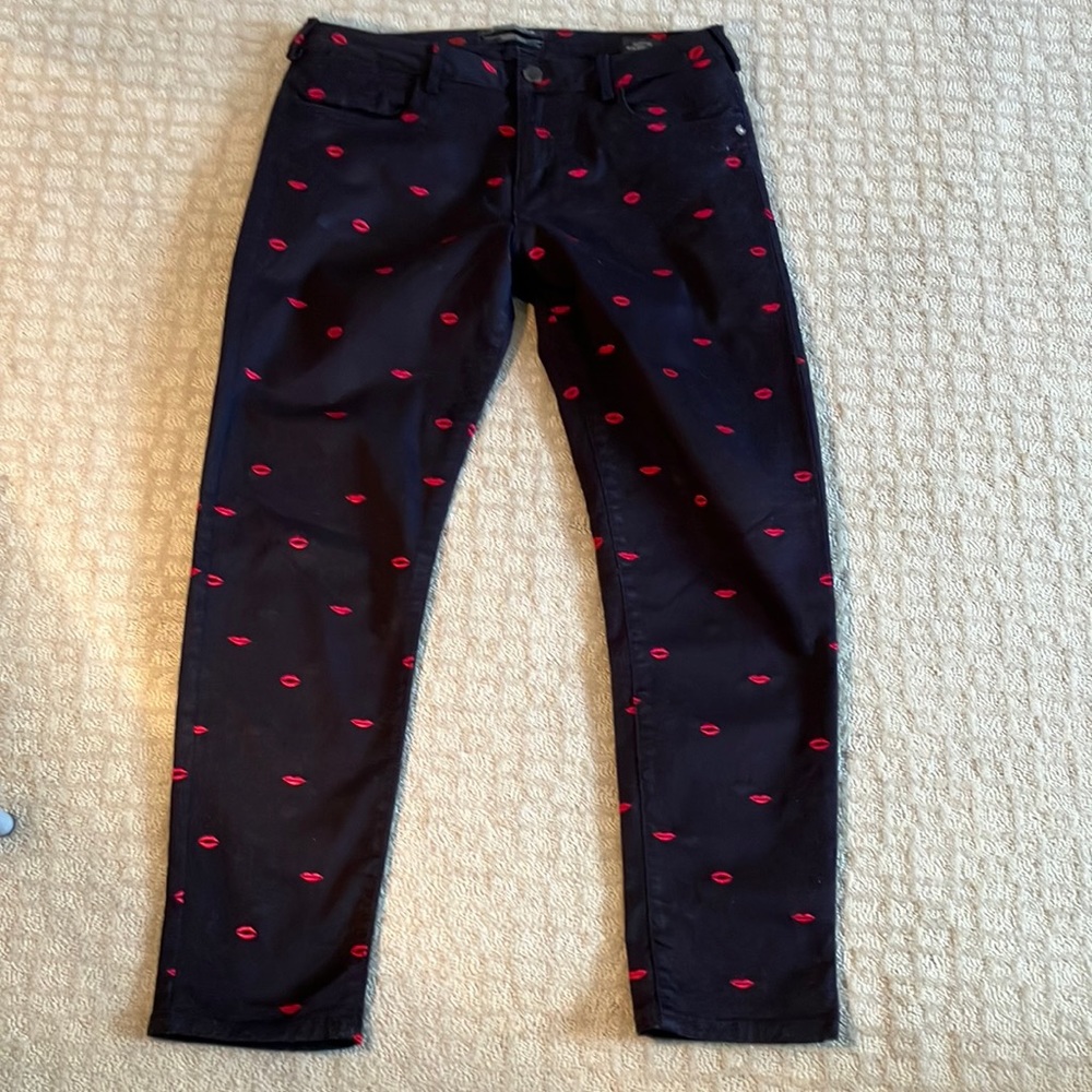 Just listed 💕Scotch & Soda black pants with red embroidered lips